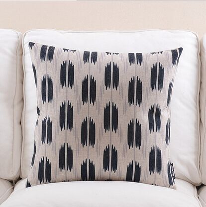 Wood classic black-and-white fluid pillow car cushion sofa lumbar pillow ofhead cushion